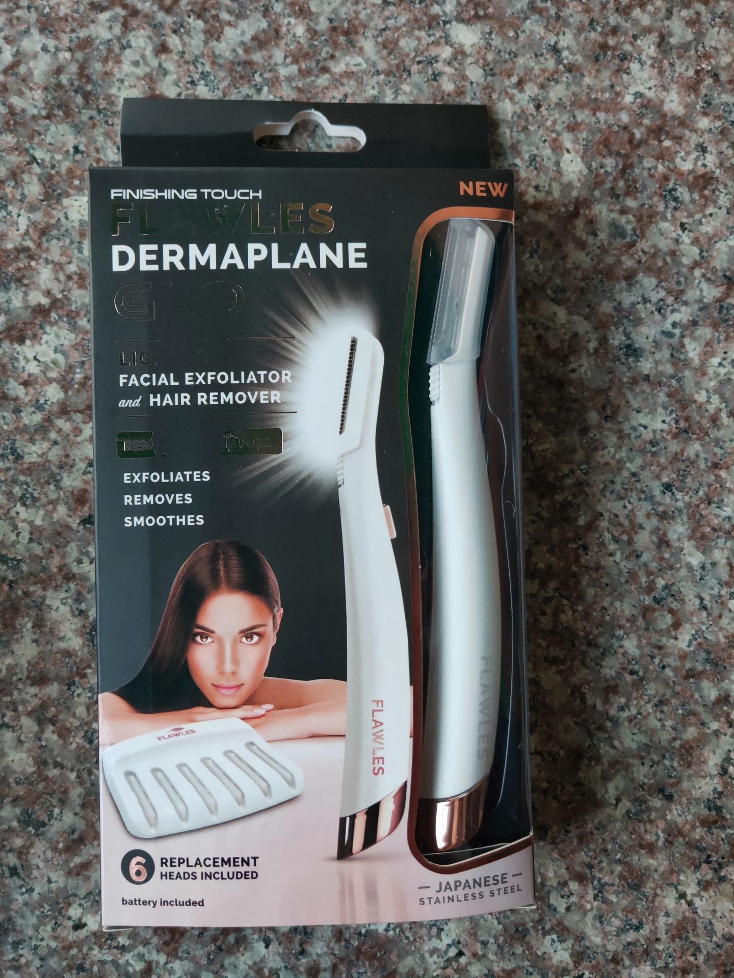 LED with light manual shaver - Krosscanada