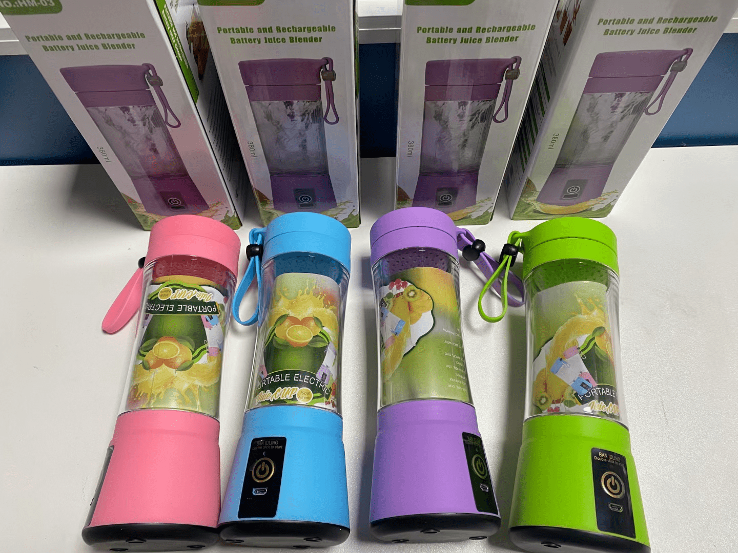 Portable Blender With USB Rechargeable Mini Kitchen Fruit Juice Mixer Home Simple Portable Electric Mini Juicer - Krosscanada
