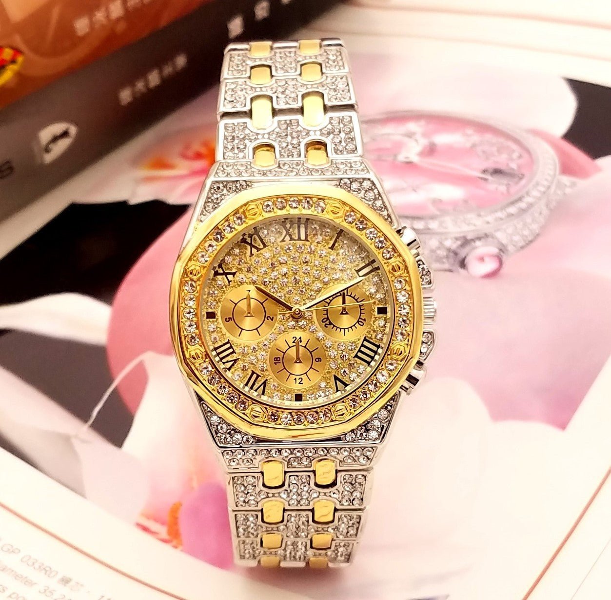 Three - eye Diamond Gypsophila Quartz Watch - Krosscanada