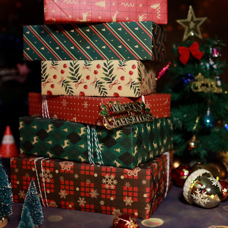 Vintage Stylish Christmas Themed Wrapping Paper - Krosscanada
