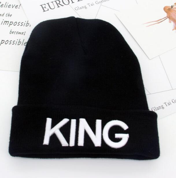 Winter lady's wool hat - Krosscanada