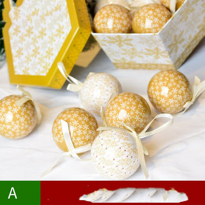 Christmas Gift Box With Christmas Tree Decoration Pendant - Krosscanada