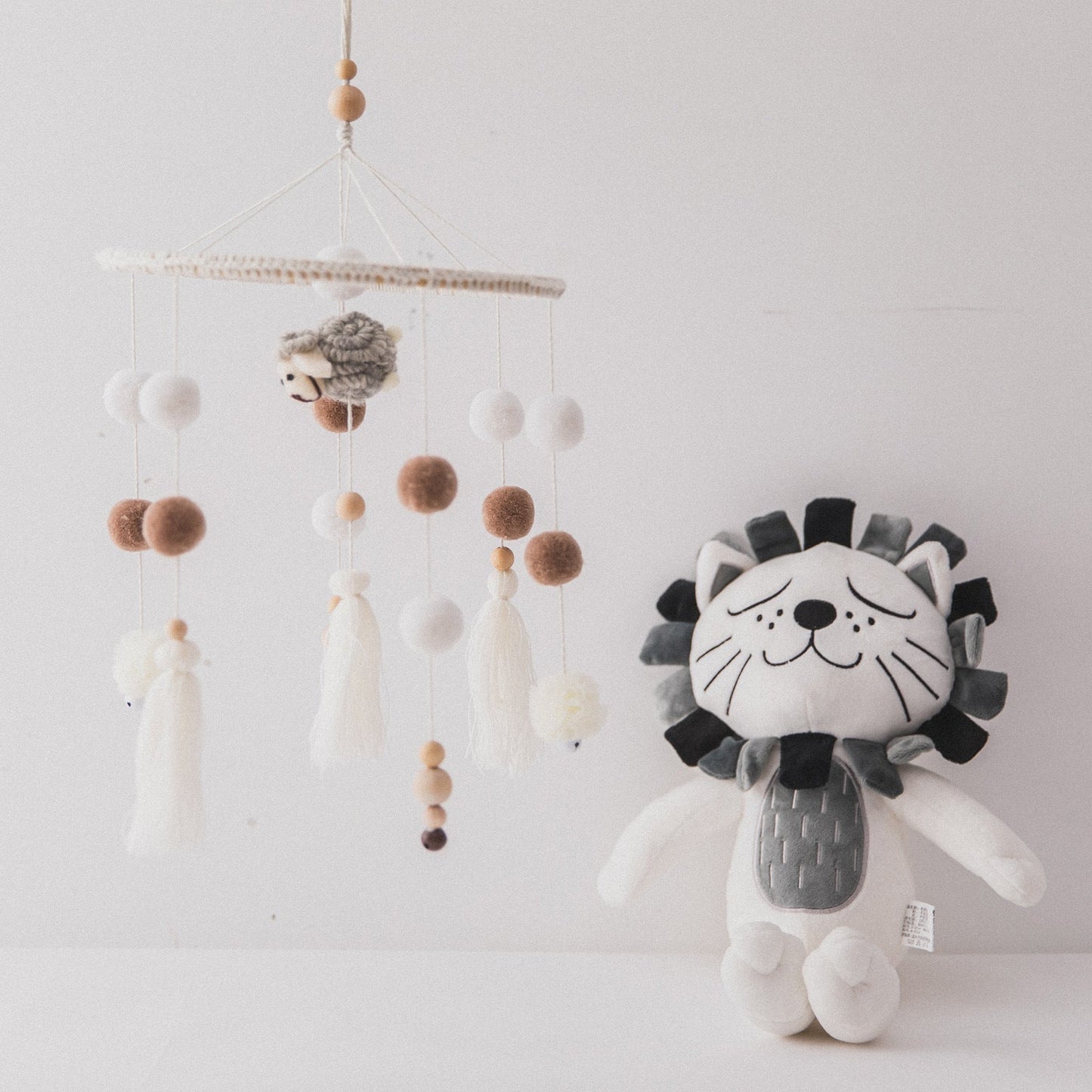 Simple Round Rainbow Ball Baby Bed Pendant - Krosscanada
