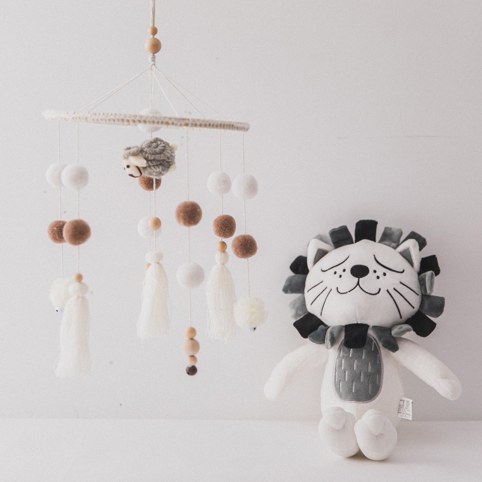 Simple Round Rainbow Ball Baby Bed Pendant - Krosscanada