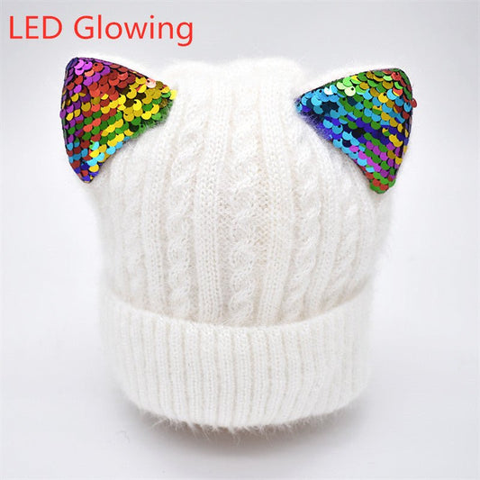 Women's winter knitted hat - Krosscanada